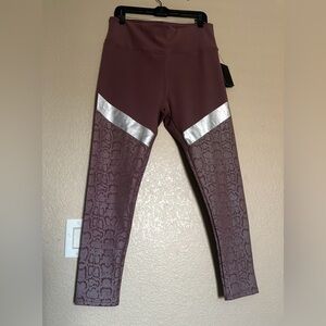 NWT BSP LEGGINGS